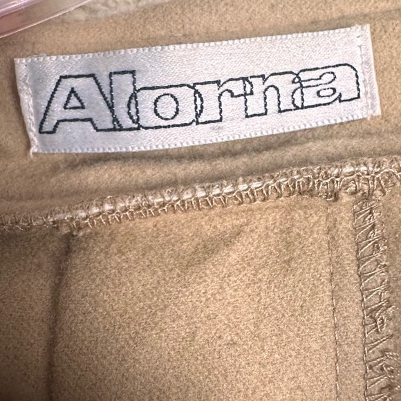 Vtg Alorna 100% Merino Wool Cape Coat Beige Camel Extra Fine Wool Pleated 70s - Picture 6 of 16